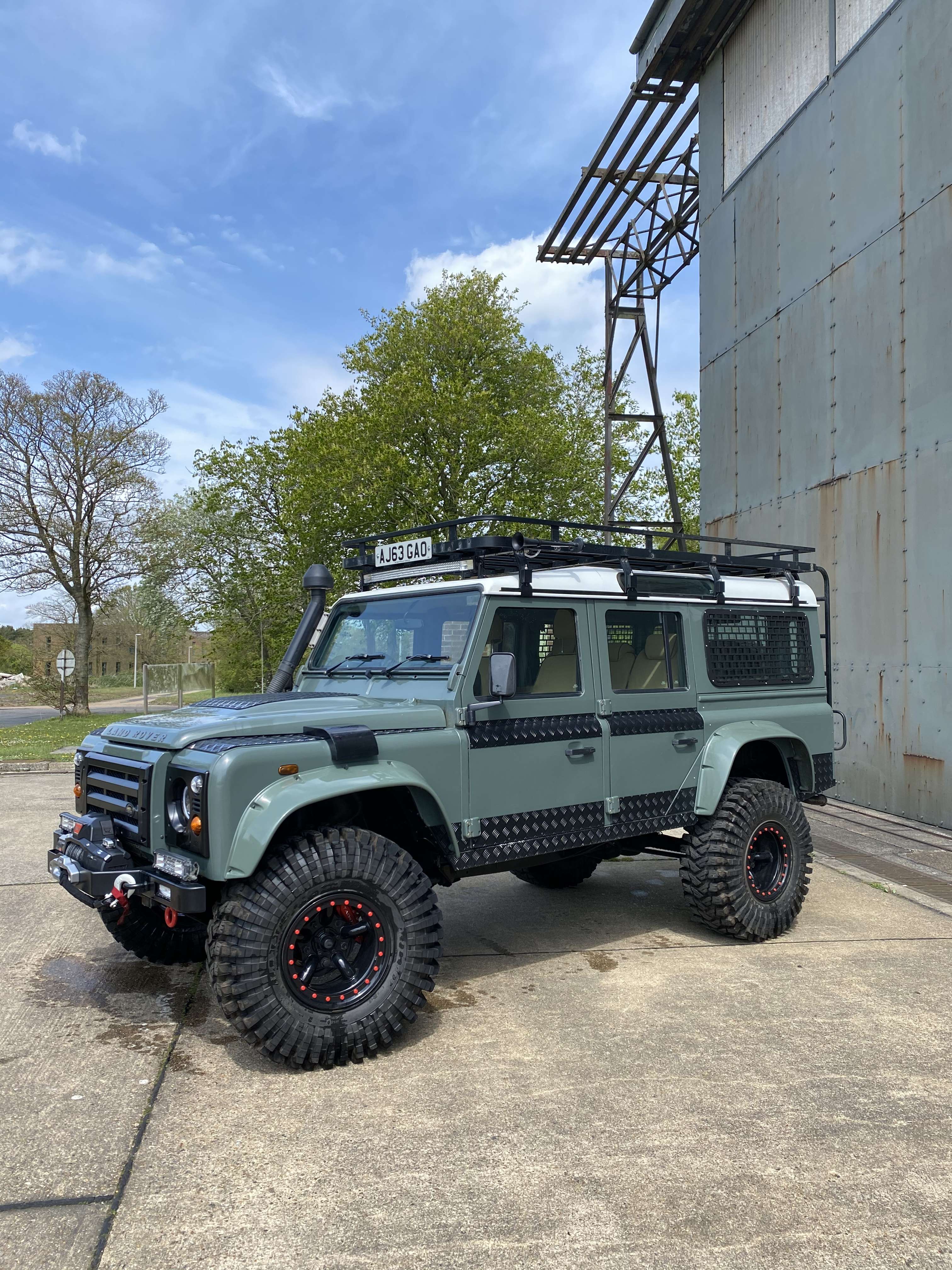 Land Rover Defender